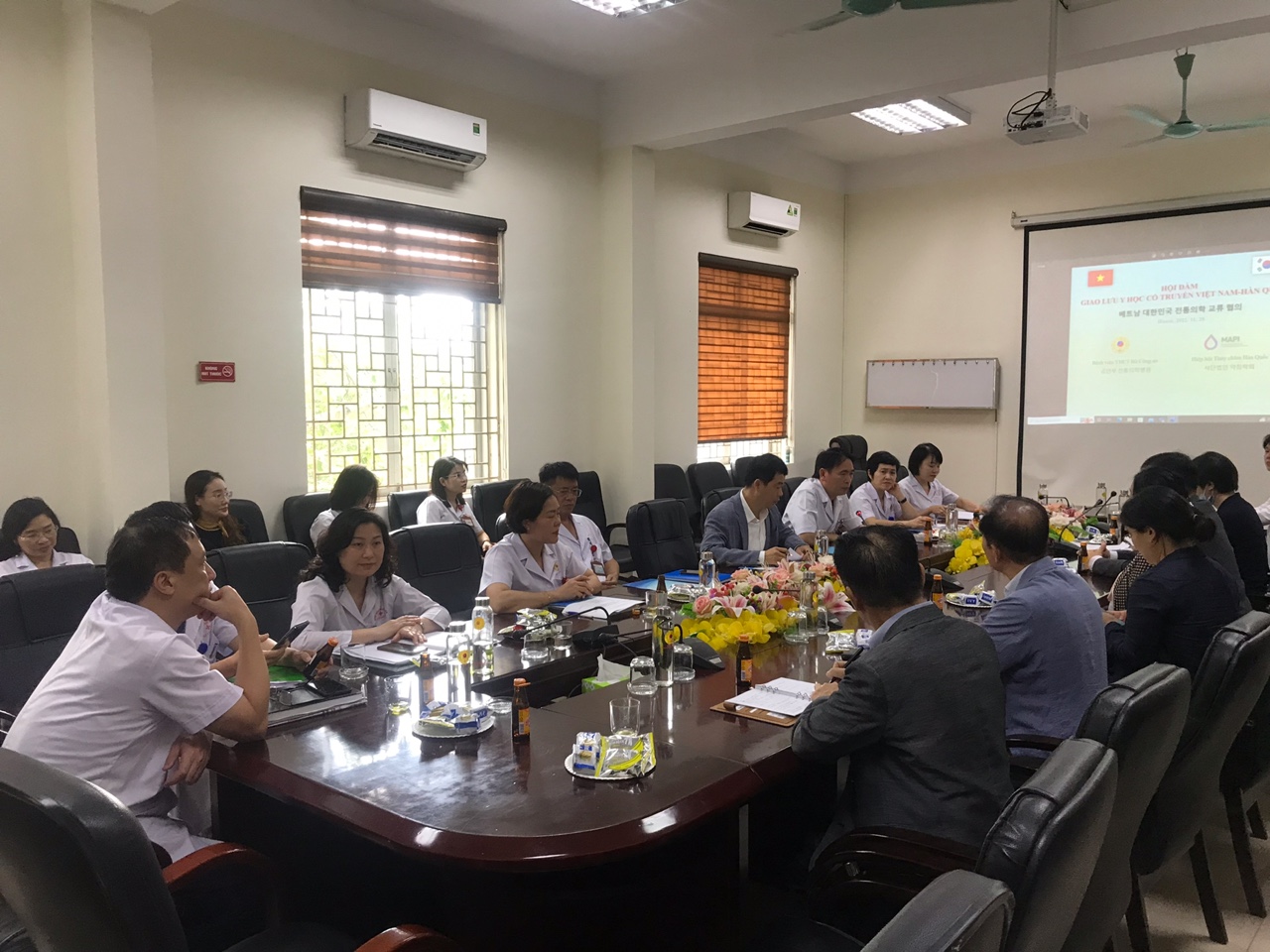 Hội đàm giao lưu y học cổ truyền Việt Nam-Hàn Quốc